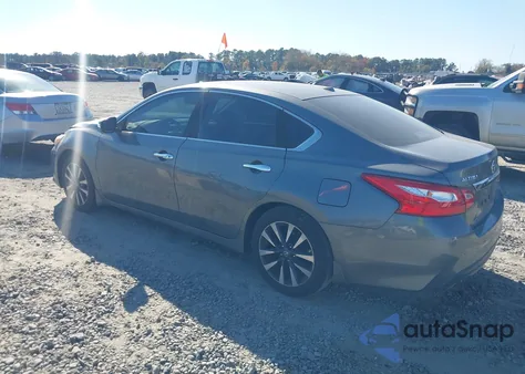 2016 Nissan Altima 2.5 Sv z USA, uszkodzony, nr VIN 1N4AL3AP0GC120579